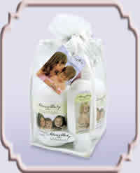Gift Bag Lavender Chamomile Shamp Lotion Diaper Crm Pail Deod Washcloth 5 pc from NATURES BABY PRODUCTS