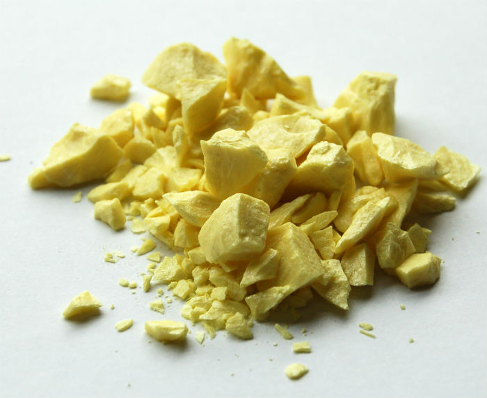 sulfur powder